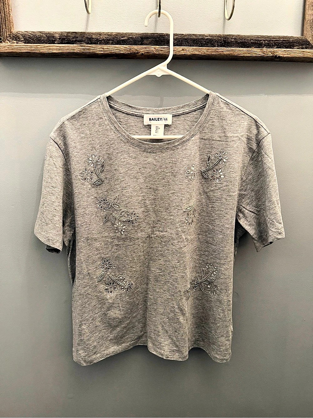Bailey/44 Embellished Short Sleeve Top in Gray Size Large Like New
